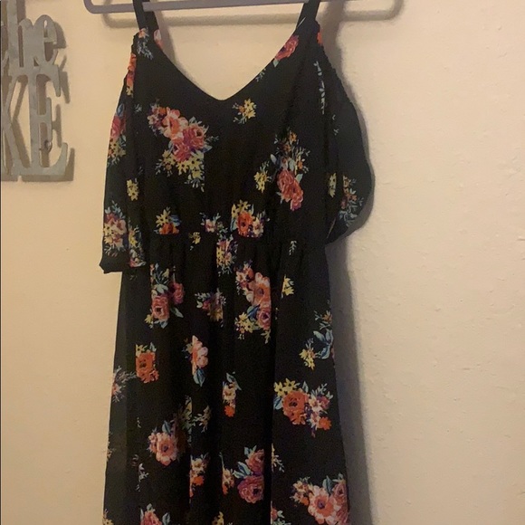 Torrid - Picture 1 of 3